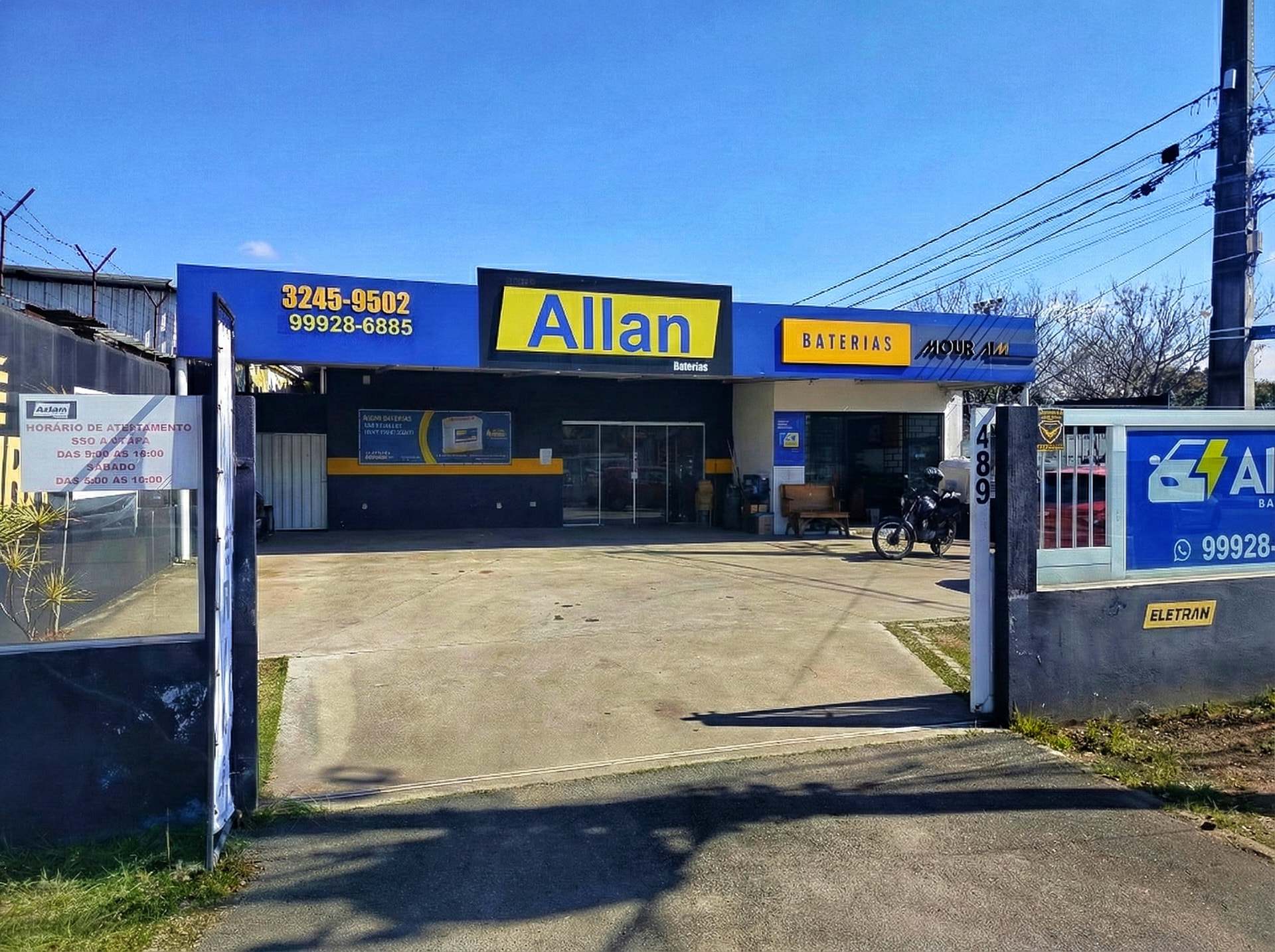 Fachada da Allan Baterias em Curitiba